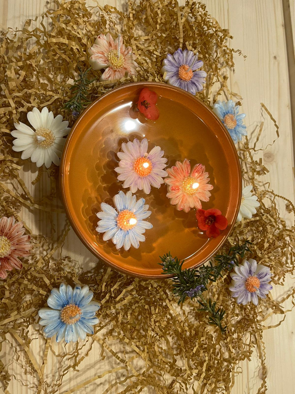 Petali sull'acqua - Margherite galleggianti